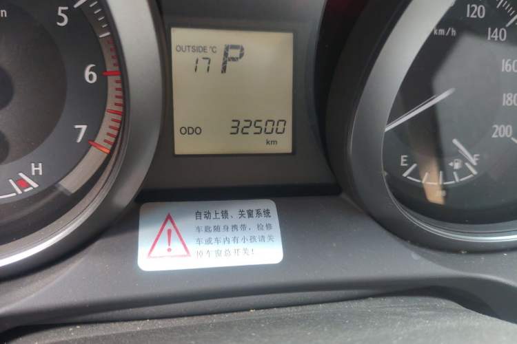 Used Toyota Prado 2014 2.7L Automatic Standard Edition Odometer Close Up