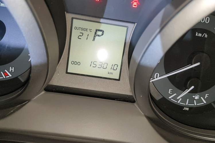 Used Toyota Prado 2014 2.7L Automatic Standard Edition Odometer Close Up