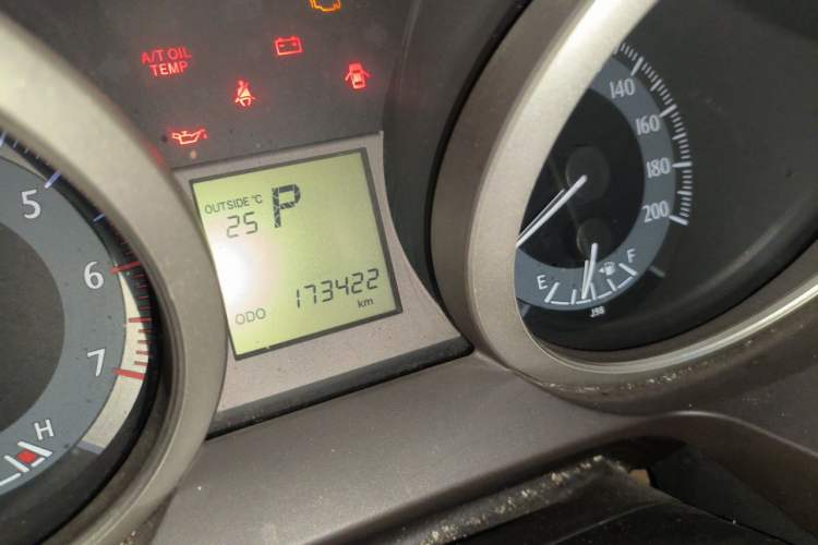 Used Toyota Prado 2014 2.7L Automatic Luxury Edition Odometer Close Up