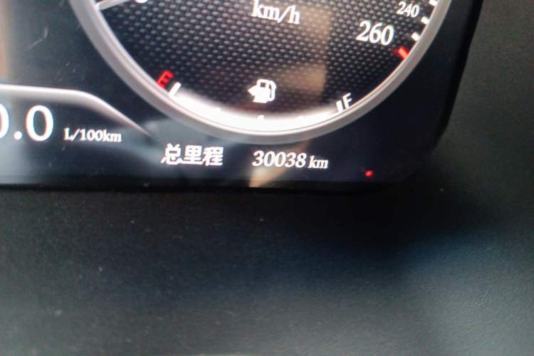 Used Toyota Prado 2014 2.7L Automatic Luxury Edition Odometer Close Up