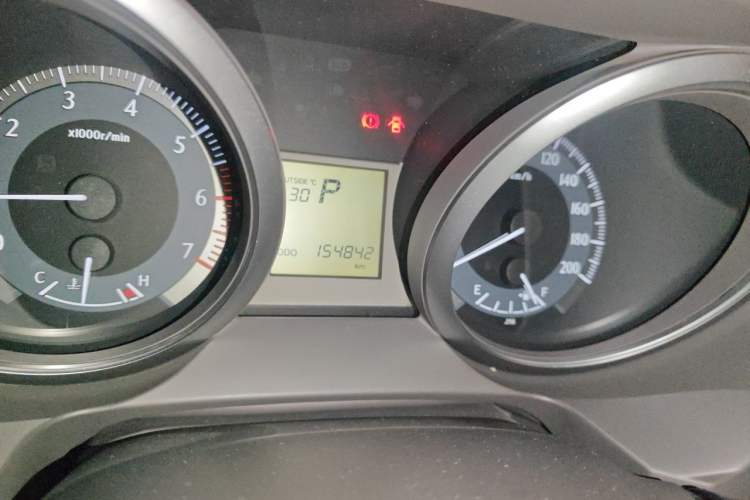 Used Toyota Prado 2014 2.7L Automatic Standard Edition Odometer Close Up