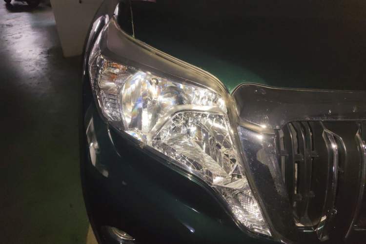 Used Toyota Prado 2014 2.7L Automatic Standard Edition Right Front Headlight