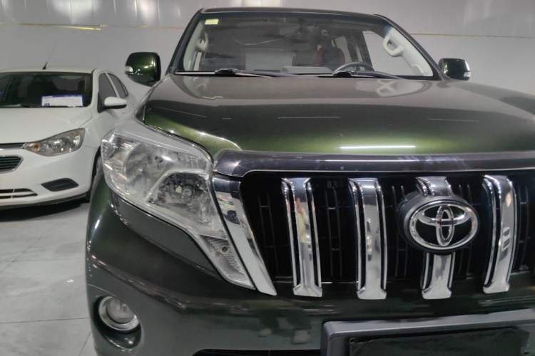 Used Toyota Prado 2014 2.7L Automatic Standard Edition Right Front Headlight