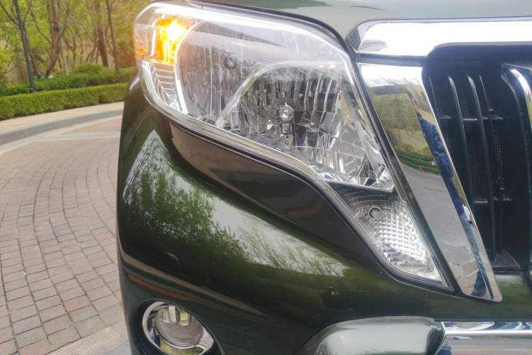 Used Toyota Prado 2014 2.7L Automatic Standard Edition Right Front Headlight