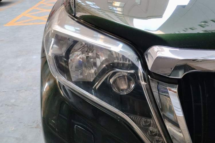 Used Toyota Prado 2014 2.7L Middle East Version Parallel Import Right Front Headlight