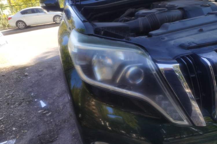 Used Toyota Prado 2014 4.0L Automatic TX-L NAVI Right Front Headlight