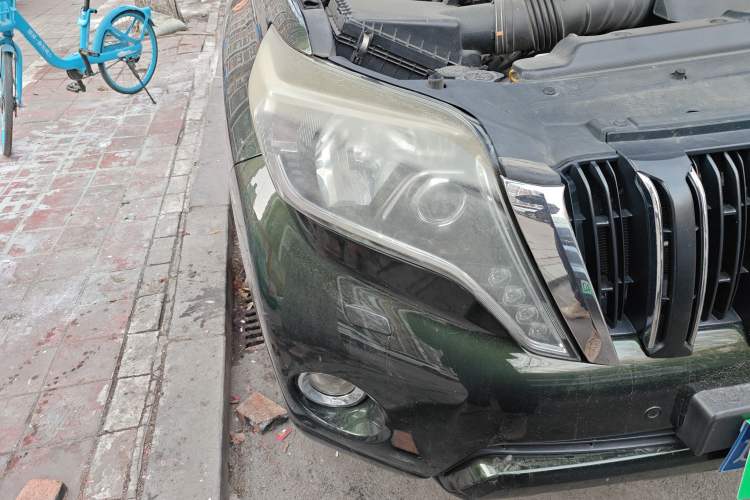 Used Toyota Prado 2014 4.0L Automatic TX-L Right Front Headlight