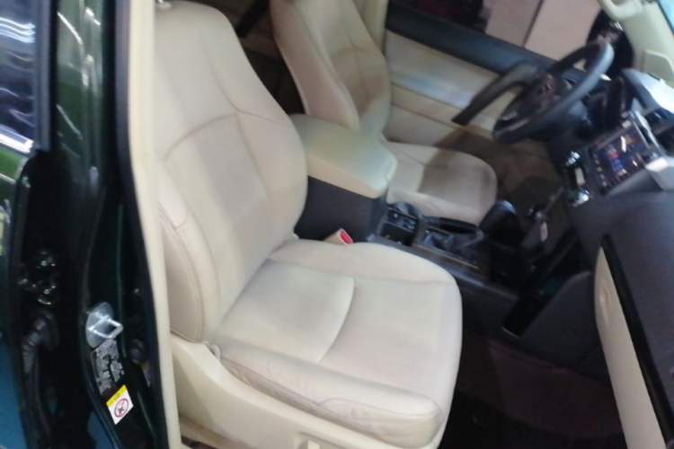 Used Toyota Prado 2014 2.7L Automatic Standard Edition Right Front Seat
