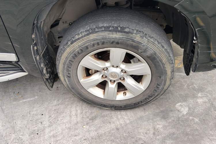 Used Toyota Prado 2014 2.7L Middle East Version Parallel Import Right Front Wheel Hub