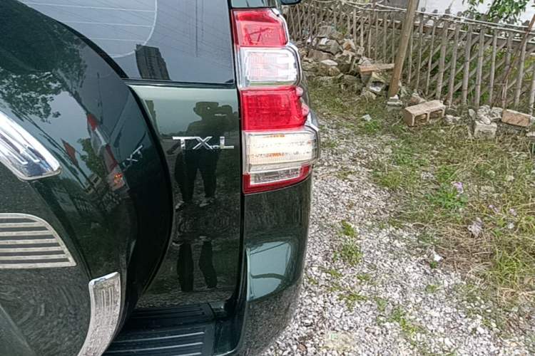 Used Toyota Prado 2014 2.7L Middle East Version Parallel Import Right Rear Taillight