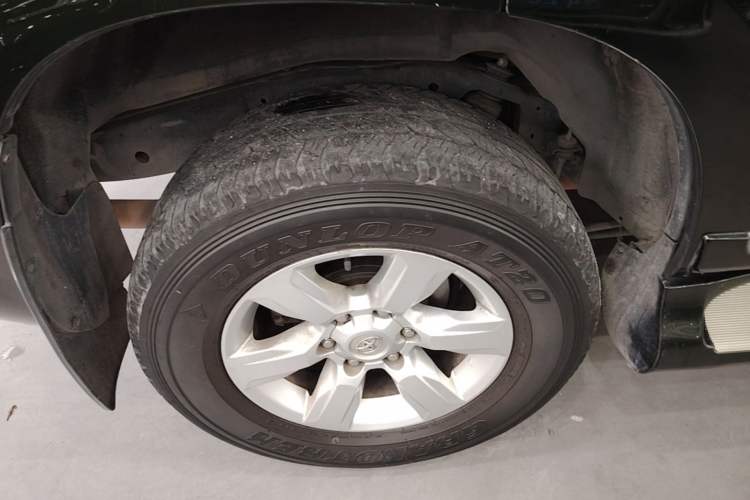 Used Toyota Prado 2014 2.7L Middle East Version Parallel Import Right Rear Wheel Hub