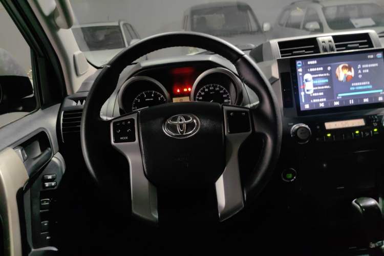 Used Toyota Prado 2014 2.7L Automatic Standard Edition Steering Wheel