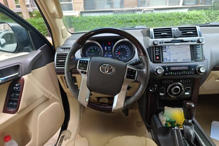 Used Toyota Prado 2014 4.0L Automatic VX NAVI Steering Wheel