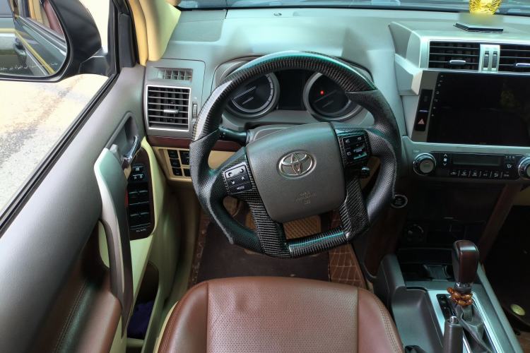 Used Toyota Prado 2014 2.7L Automatic Luxury Edition Steering Wheel