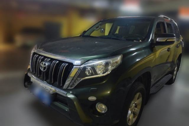 Used Toyota Prado 2014 Toyota Prado (parallel import), automatic, 2.7-liter gasoline, four-wheel drive, seven seats