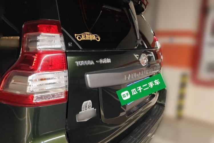 Used Toyota Prado 2014 4.0L Automatic TX-L Trunk