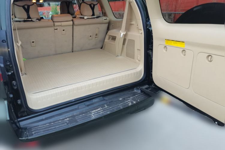 Used Toyota Prado  Trunk