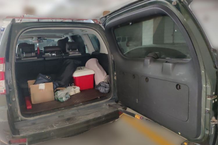 Used Toyota Prado 2014 4.0L Automatic TX-L Trunk