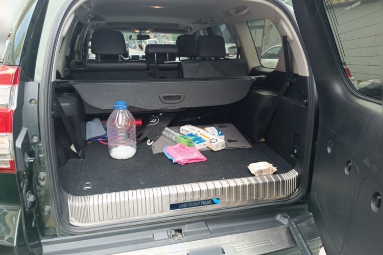 Used Toyota Prado 2014 2.7L Automatic Luxury Edition Trunk