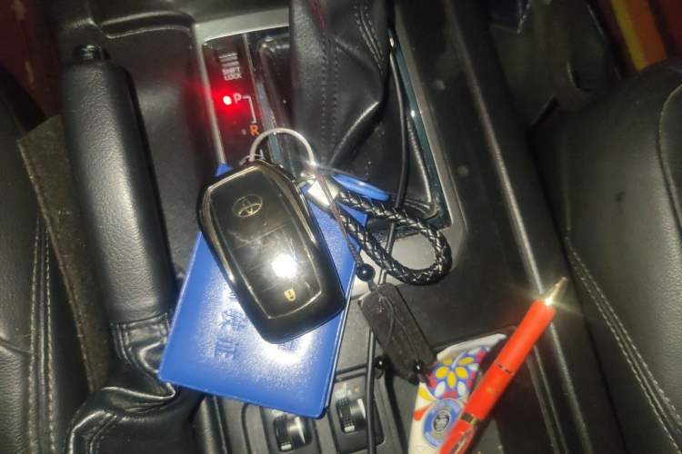 Used Toyota Prado 2014 4.0L Automatic TX-L Vehicle Key