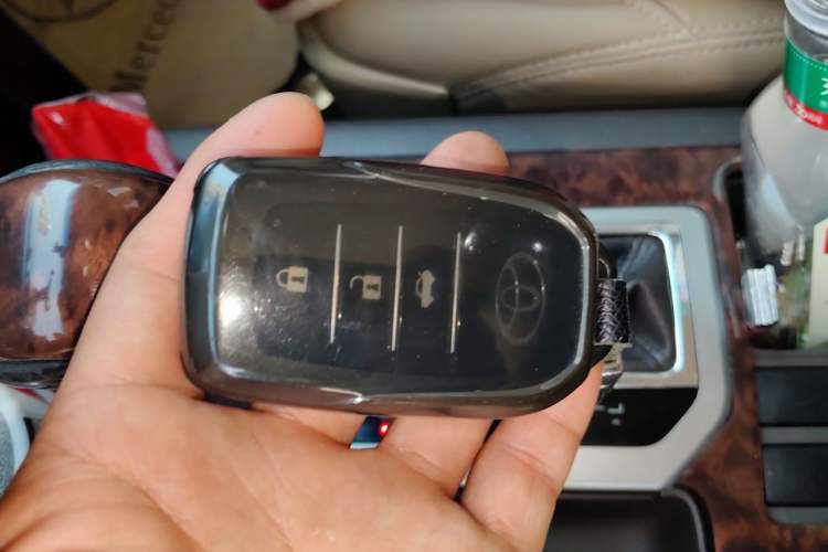 Used Toyota Prado  Vehicle Key