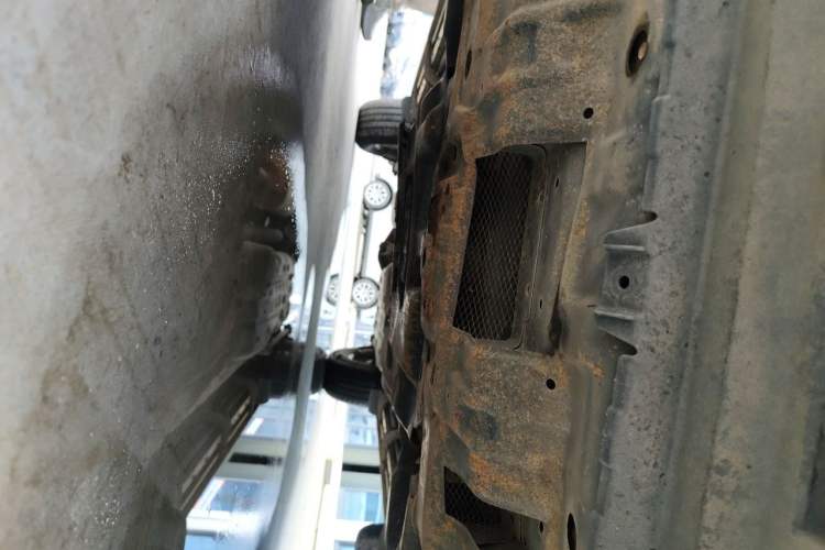 Used Toyota Prado 2014 2700 TX 7-Seater Middle East Version Chassis Front