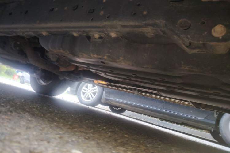 Used Toyota Prado 2014 4.0L Automatic TX-L Chassis Rear Left
