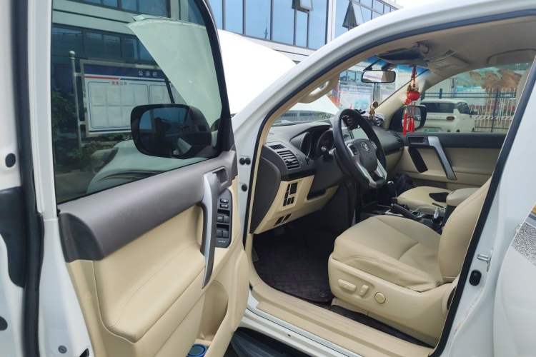 Used Toyota Prado 2014 2700 TX 7-Seater Middle East Version Driver Seat