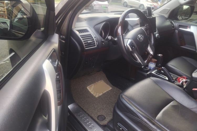 Used Toyota Prado 2014 4.0L Automatic TX-L Driver Seat
