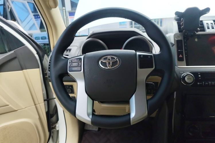 Used Toyota Prado 2014 2700 TX 7-Seater Middle East Version Steering Wheel