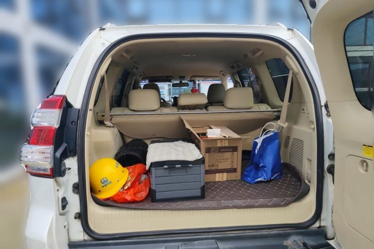 Used Toyota Prado 2014 2700 TX 7-Seater Middle East Version Trunk