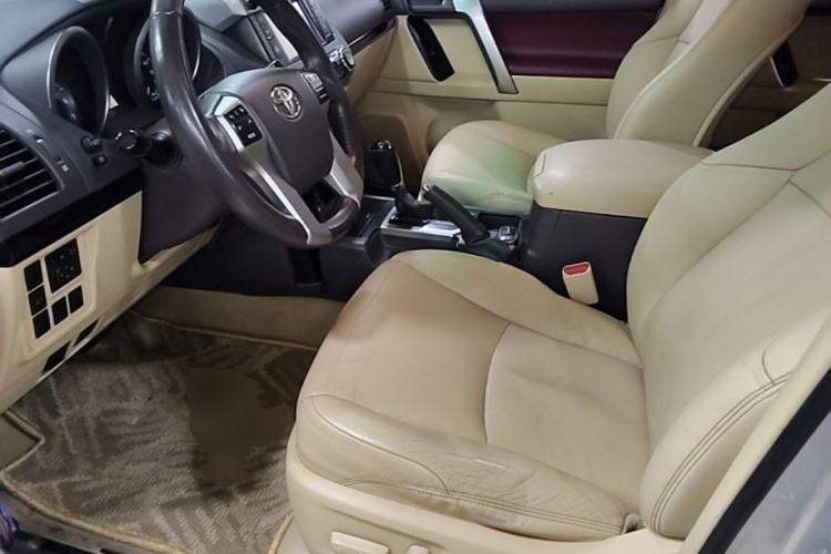 Used Toyota Prado 2014 2.7L Automatic Luxury Edition Left Front Seat