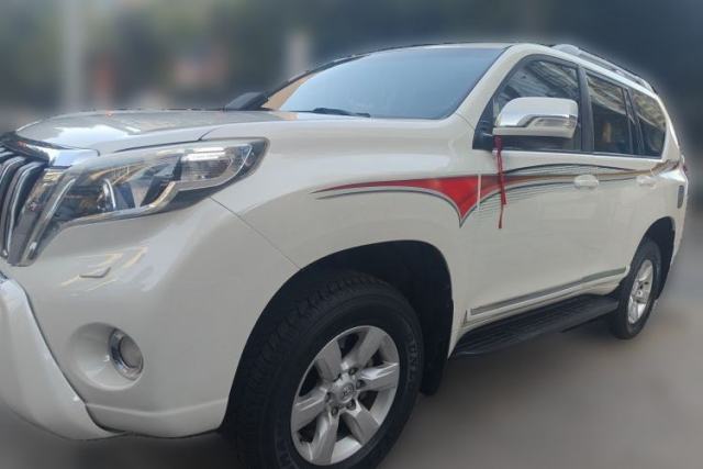 Used Toyota Prado 2014 model, 2.7L, automatic, 7 seats, parallel import
