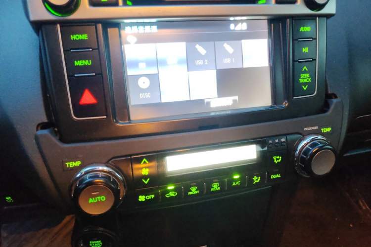 Used Toyota Prado 2014 4.0L Automatic TX-L Audio And AC Panel