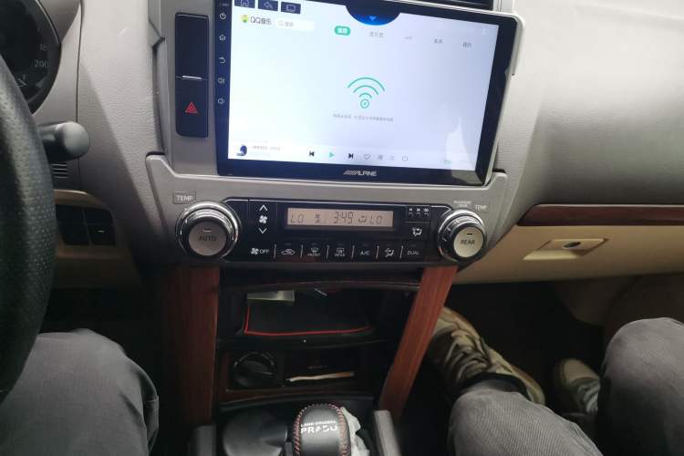 Used Toyota Prado 2014 2.7L Automatic Luxury Edition Audio And AC Panel