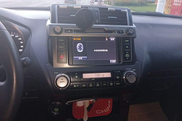 Used Toyota Prado 2014 4.0L Automatic TX-L Audio And AC Panel