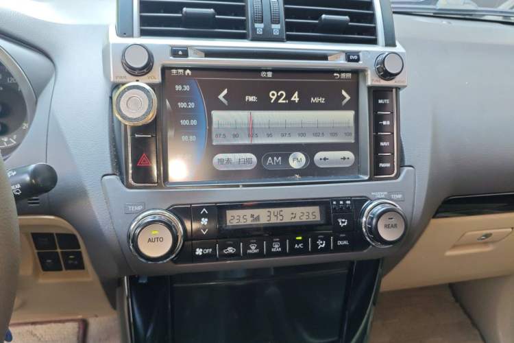 Used Toyota Prado 2014 2.7L Automatic Luxury Edition Audio And AC Panel