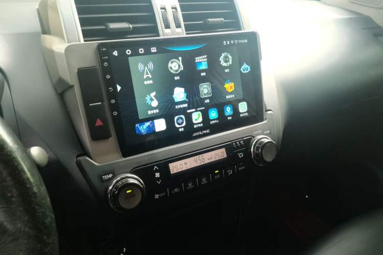 Used Toyota Prado 2014 2.7L Automatic Standard Edition Audio And AC Panel