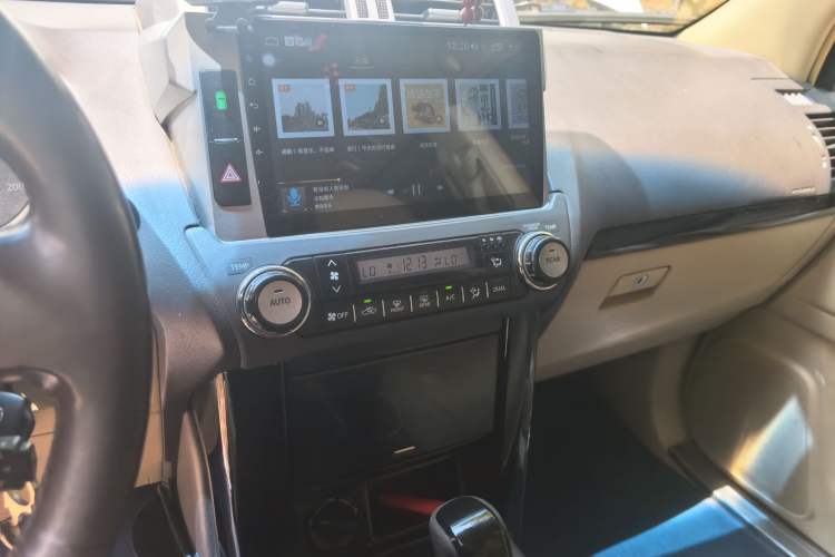 Used Toyota Prado  Audio And AC Panel