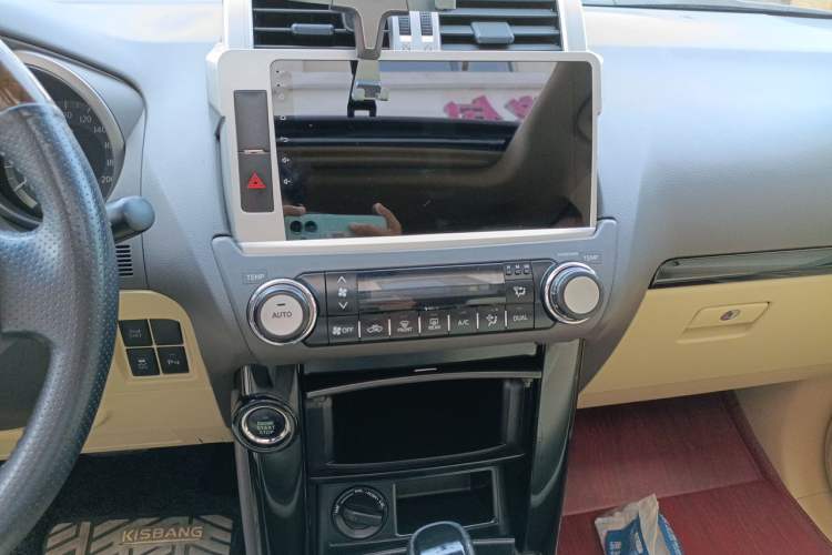 Used Toyota Prado 2014 2.7L Automatic Standard Edition Audio And AC Panel