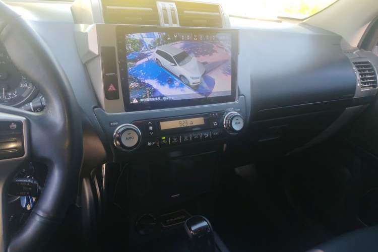 Used Toyota Prado  Audio And AC Panel