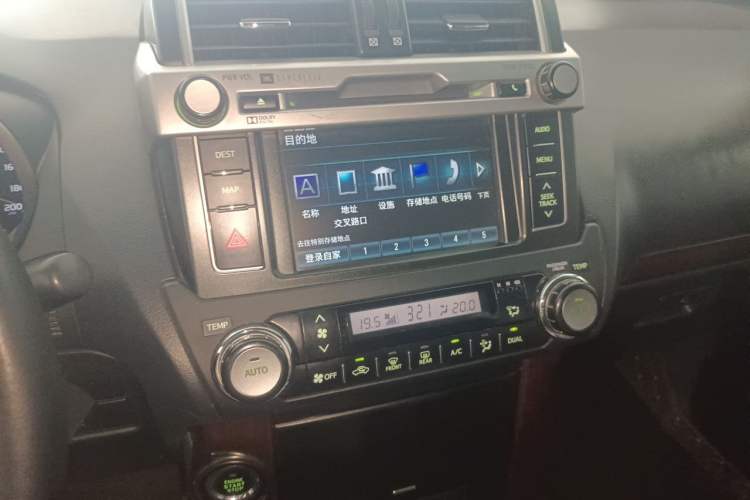 Used Toyota Prado 2014 4.0L Automatic TX-L NAVI Audio And AC Panel