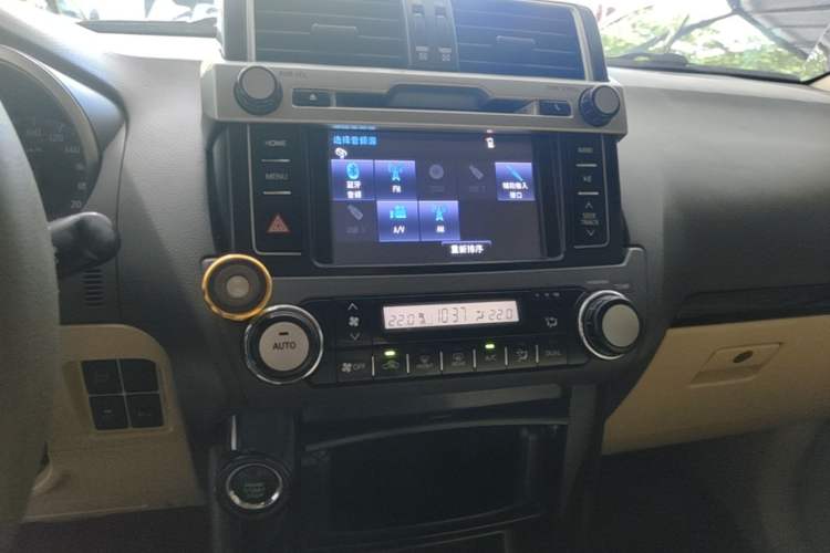 Used Toyota Prado 2014 2.7L Automatic Standard Edition Audio And AC Panel