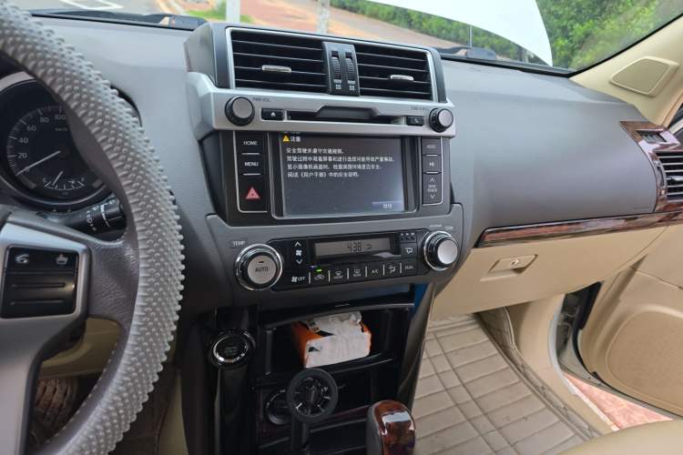 Used Toyota Prado 2014 2.7L Automatic Standard Edition Audio And AC Panel