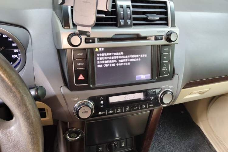 Used Toyota Prado 2014 4.0L Automatic TX-L Audio And AC Panel