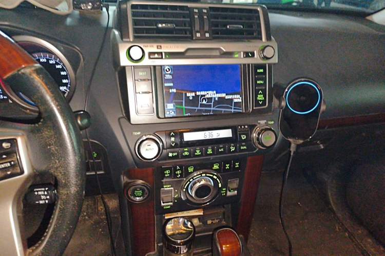Used Toyota Prado 2014 4.0L Automatic VX NAVI Audio And AC Panel