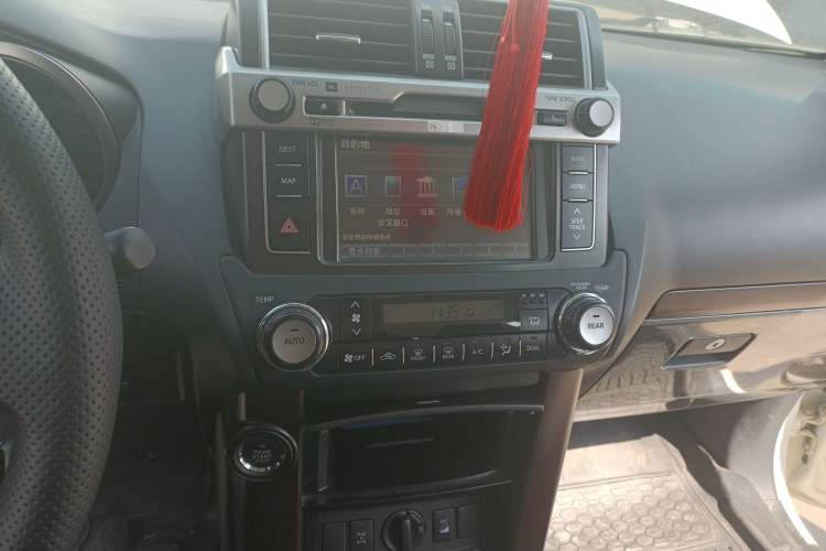 Used Toyota Prado 2014 4.0L Automatic TX-L NAVI Audio And AC Panel