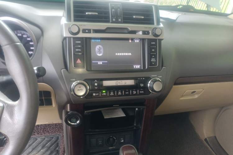 Used Toyota Prado 2014 4.0L Automatic TX-L Audio And AC Panel