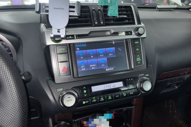 Used Toyota Prado 2014 4.0L Automatic TX-L Audio And AC Panel