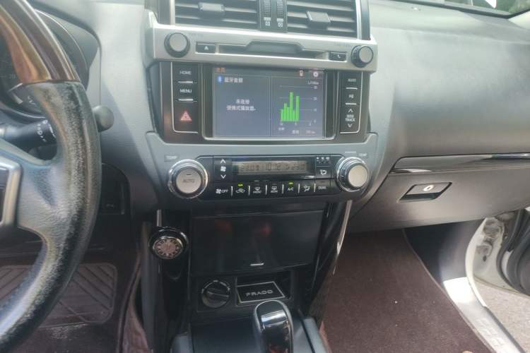 Used Toyota Prado 2014 2.7L Automatic Standard Edition Audio And AC Panel